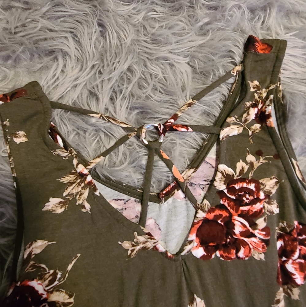 Papermoon tank - Picture 3 of 4